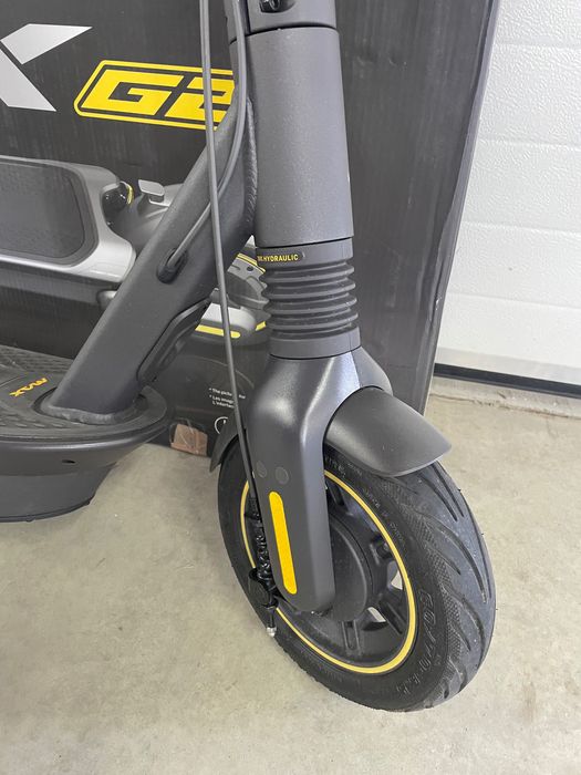 Електросамокат Ninebot MAX G2