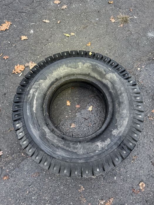 Колесо шина трактор