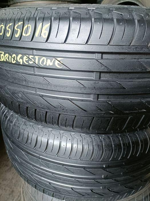 Pneus  205/50/16