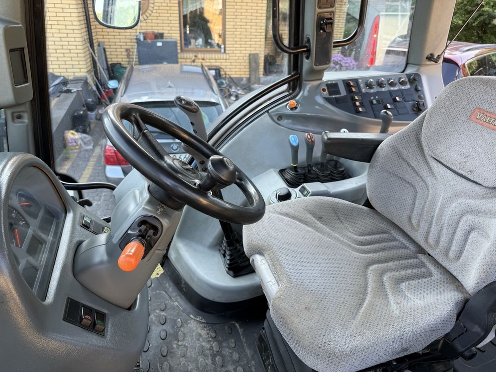 Valtra T 151 e , moc 167 koni , stan bdb