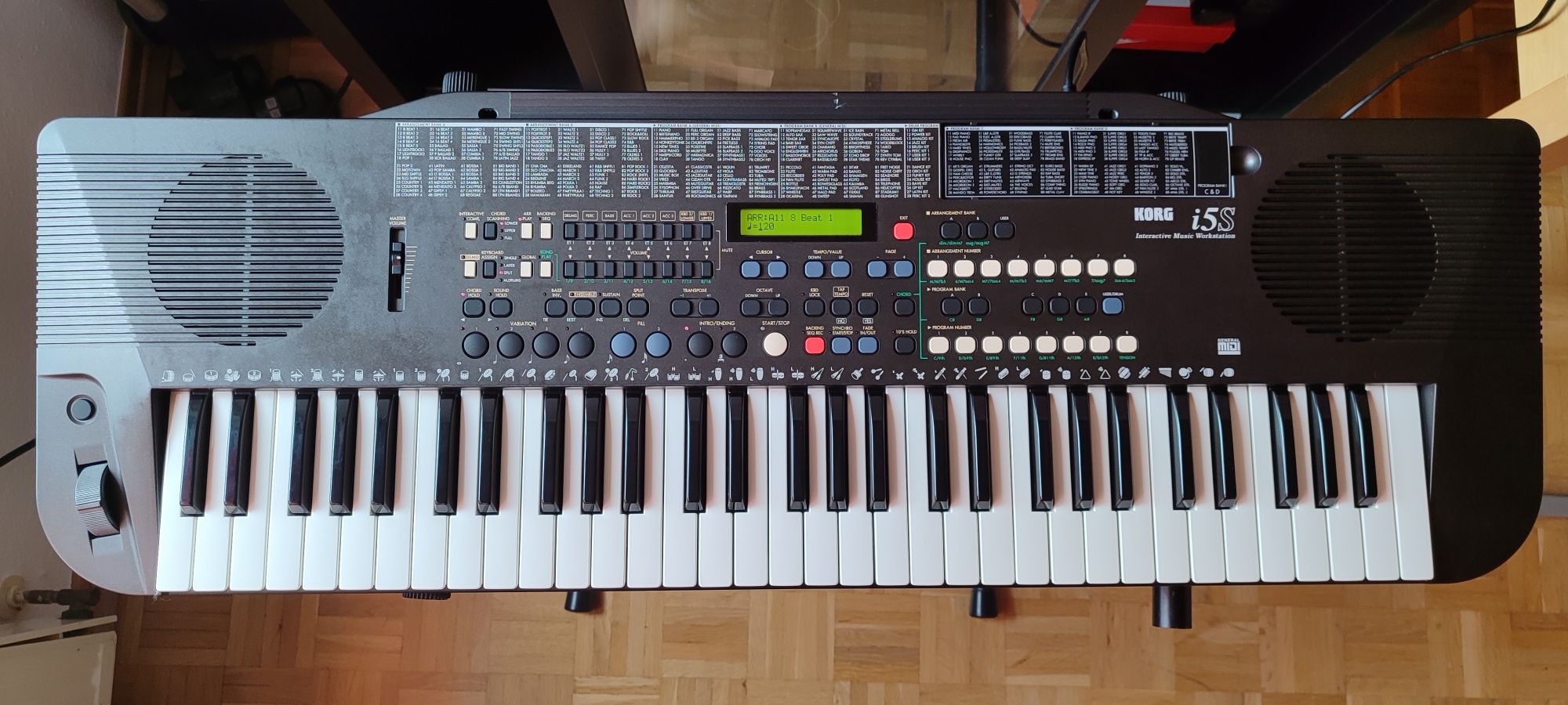 Korg i5s Interactive Music Workstation