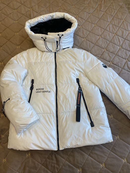 Продам жіночу зимову куртку