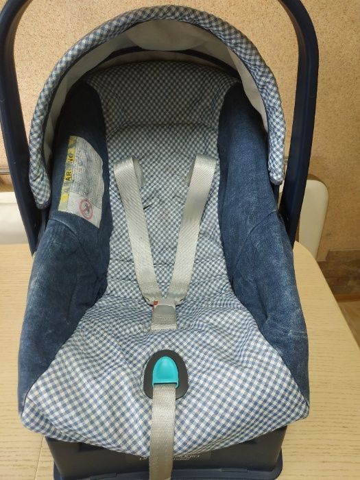 Автокрісло від 9 міс. до 4-х років