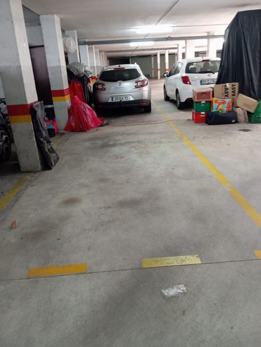Arrendo vaga de garagem Matosinhos
