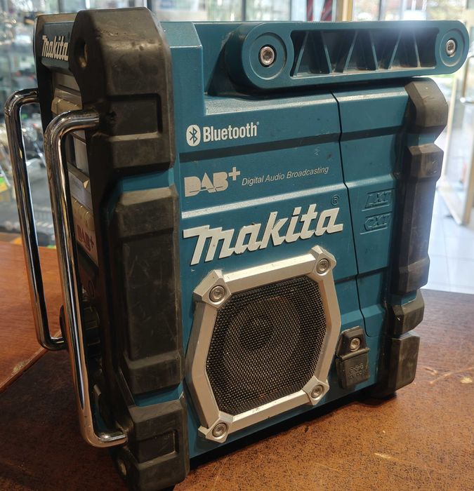 Radio budowlane MAKITA DMR112 FM DAB+/ Stan BDB/ zasilacz/ okazja!