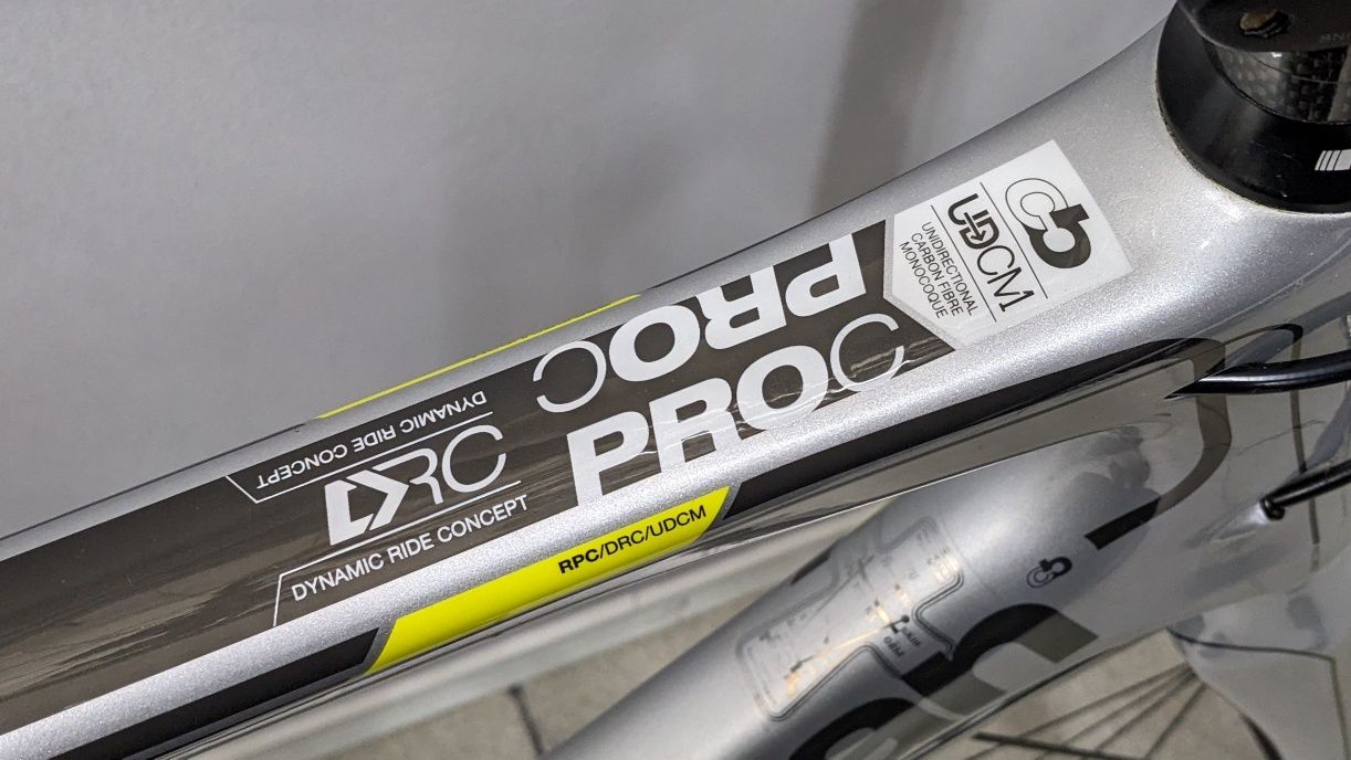 Шоссейный карбоновый велосипед Boardman Road Pro Carbon p.L (шосейний)