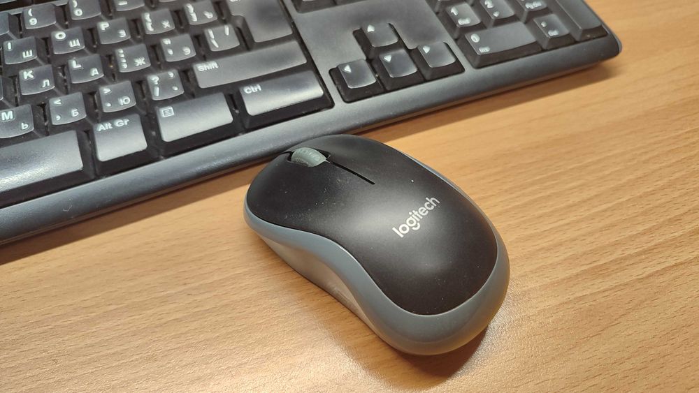 Комплект бездротовий: Клавіатура + мишка Logitech mk270