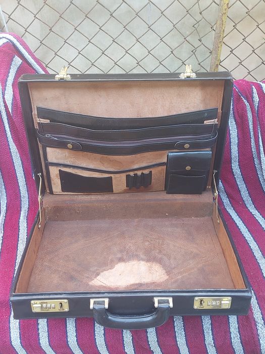 Stara Walizka neseser na szyfr czarny męski