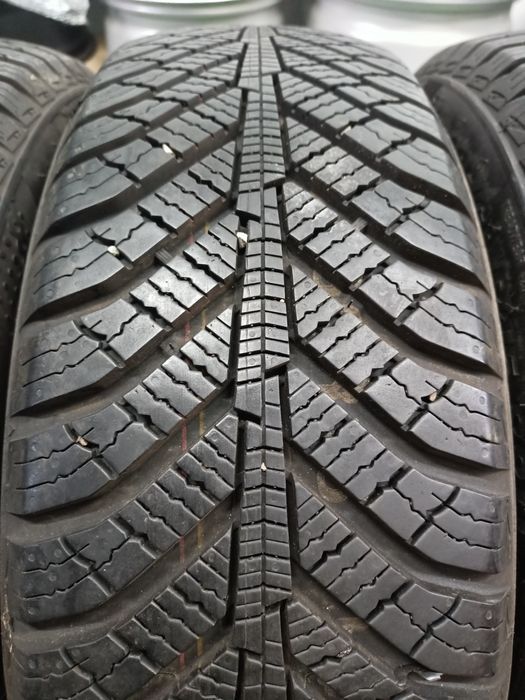8mm 2 x 185/60/15 i 2 x 165/65/15 KUMHO Całoroczne Wysyłka Twingo III