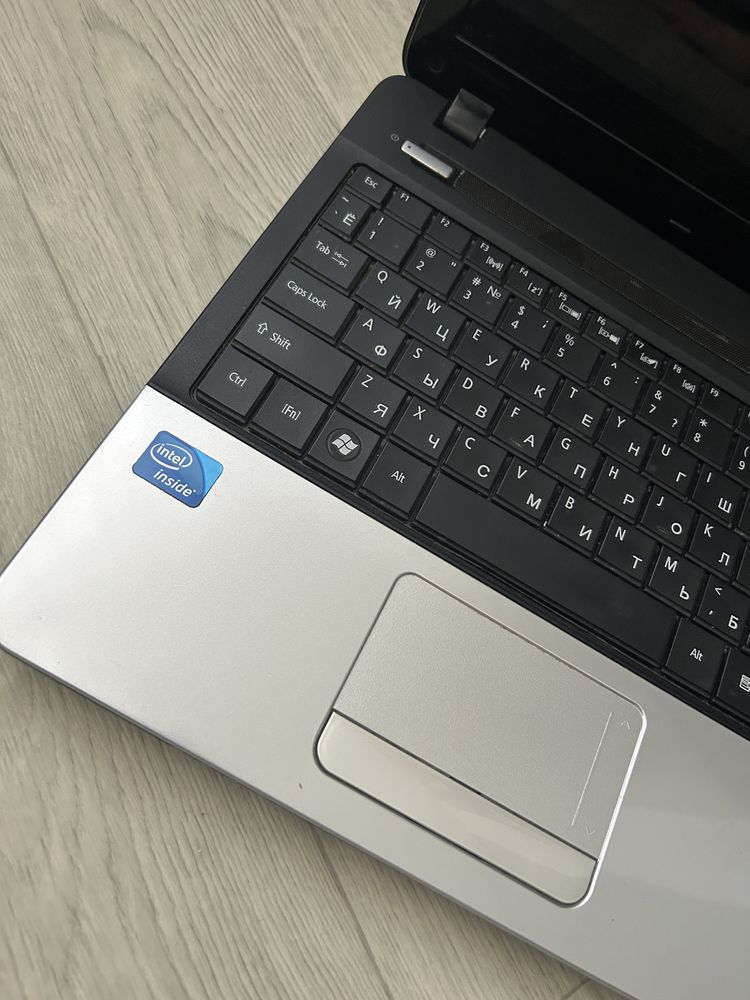 Ноутбук Acer Aspire E1-531