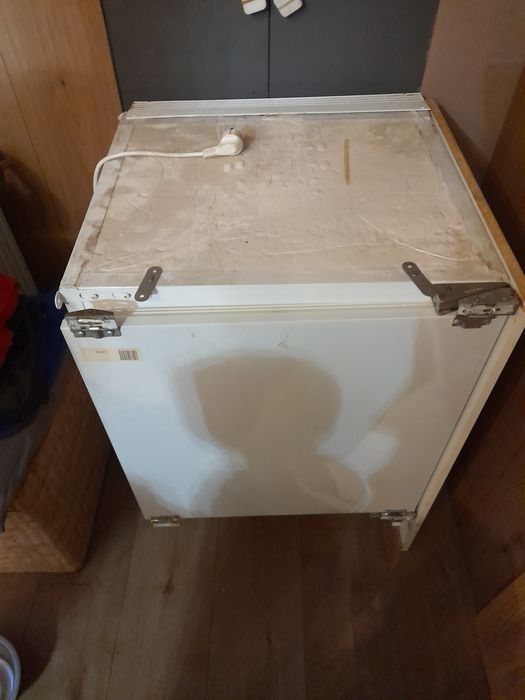 Lodówka pod zabudowę