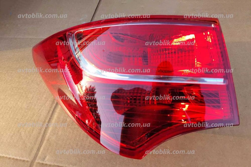 Задні фонарі Hyundai Tucson, ix35, Santa Fe, i10, i30 лівий, правий
