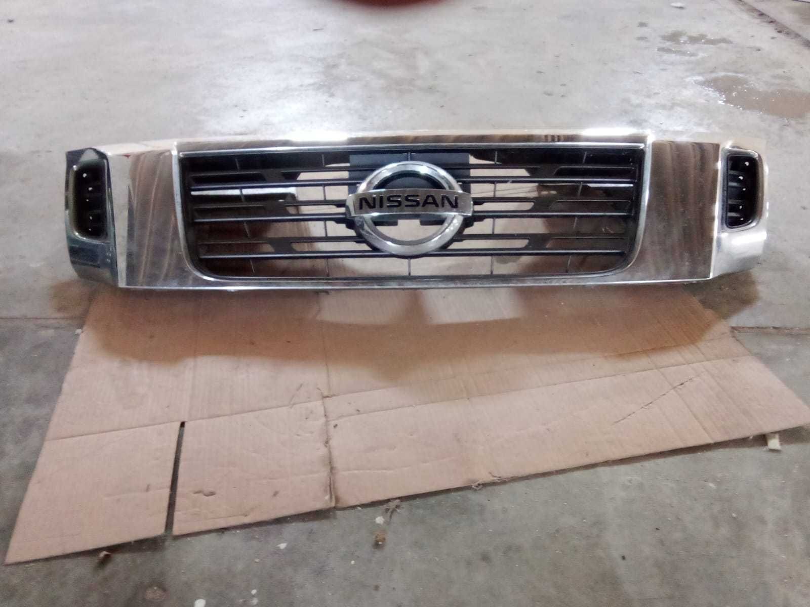 Vendo grelha para nissan navarra