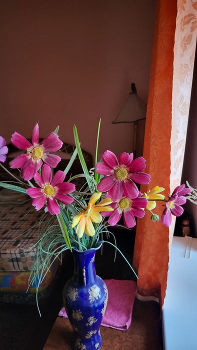 Цветы, как живые. Ткань, пластик. От 200 грн за букет. Самовывоз, нал.