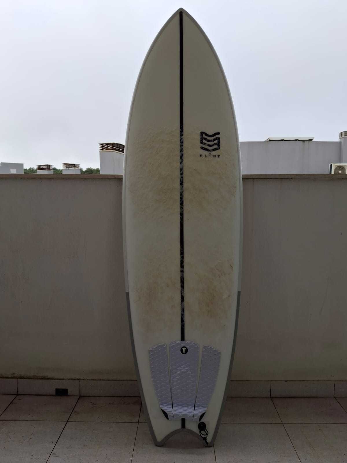 Prancha Surf 6'4 - Antes 698€ - FLOWT EPOXY FISH SHORTBOARD