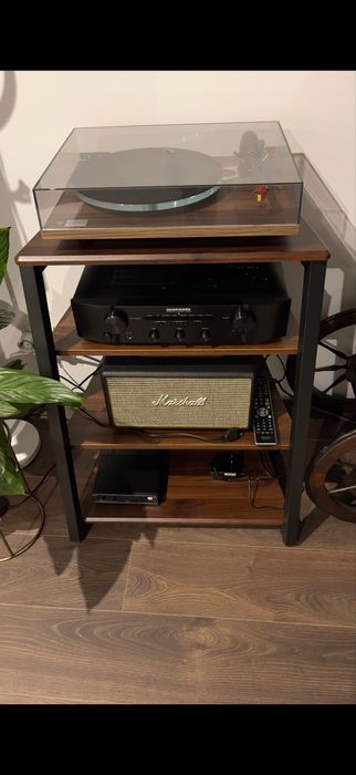 Móvel aparelhagem hi-fi