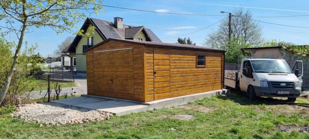 Garaże drewnopodobne garaż 6x6  złoty dąb profil zamknięty