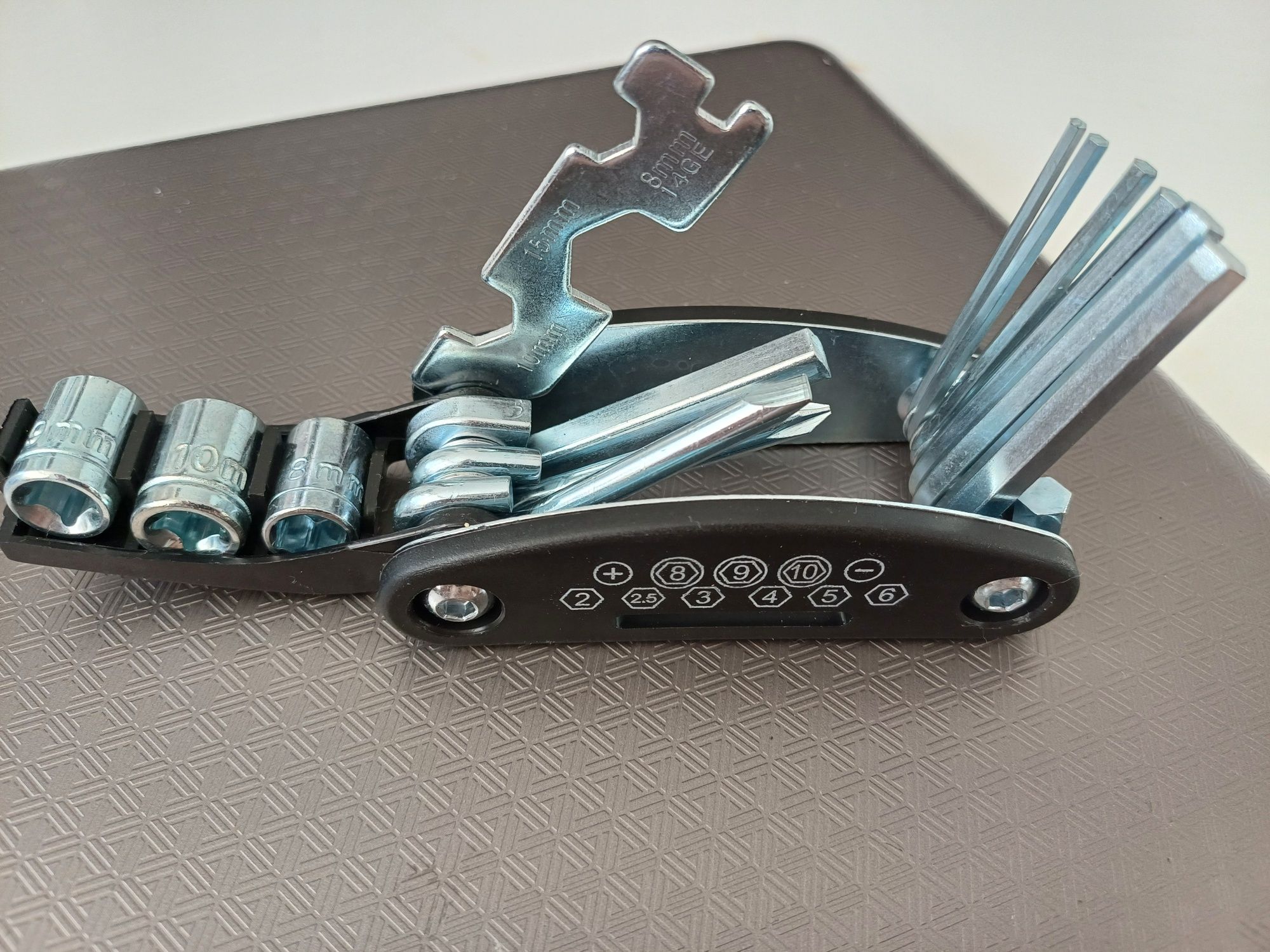 Klucze do roweru multitool 16 w 1