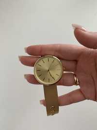 Жіночий наручний годинник