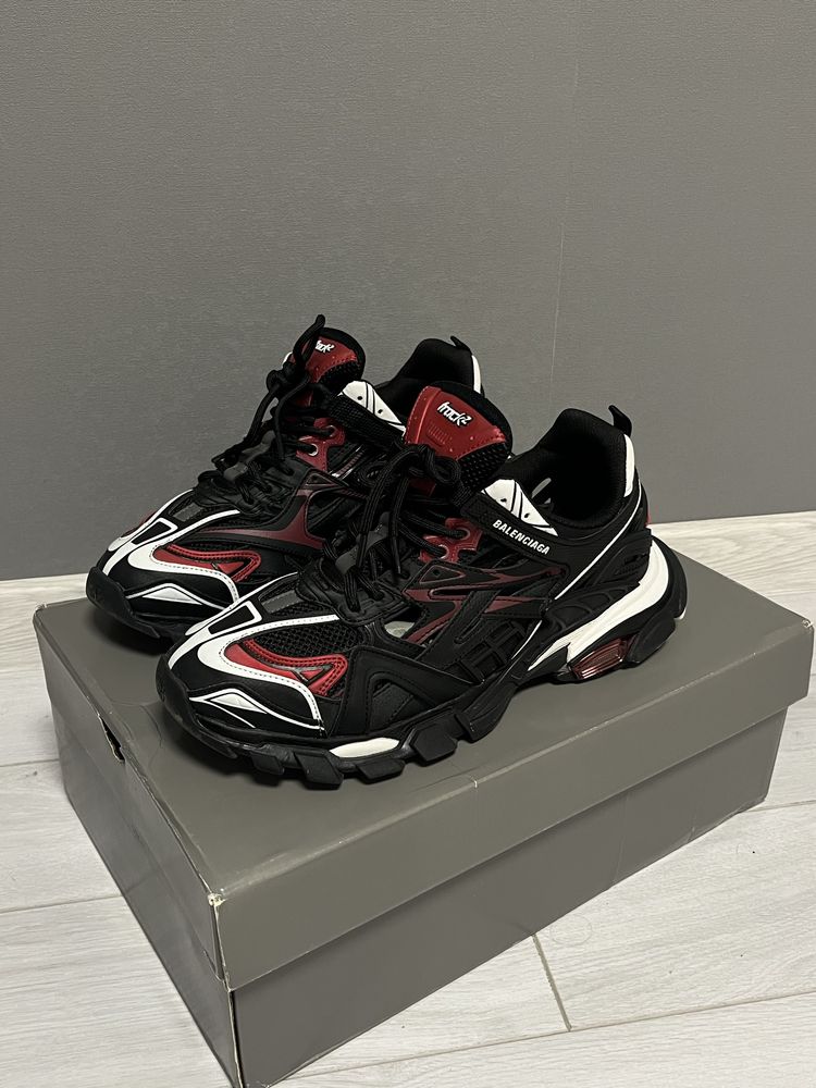 Balenciaga track 2 opium