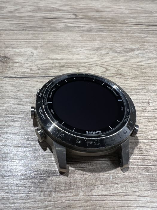 Garmin marq athlete 1 дисплей і корпус