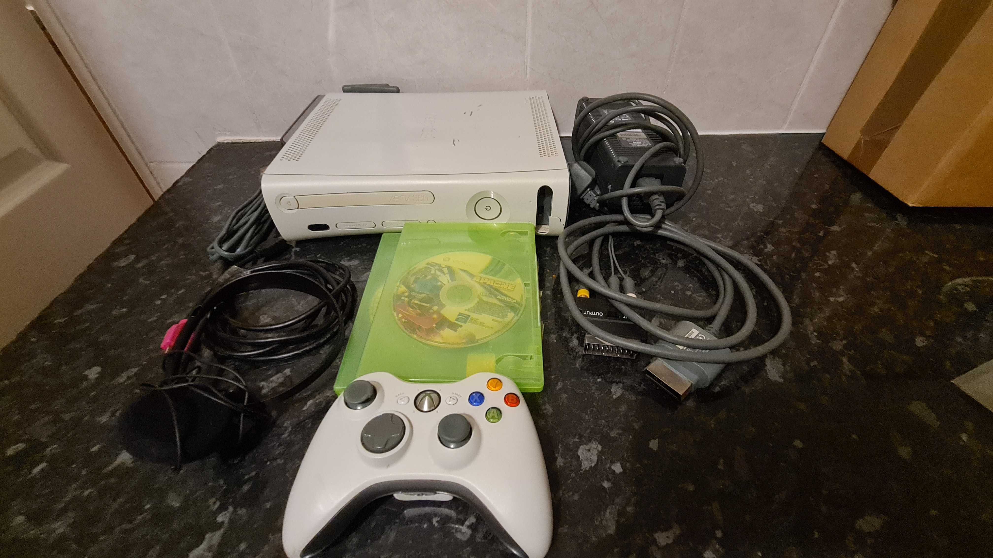 Xbox 360 120Gb + Gry + PAD