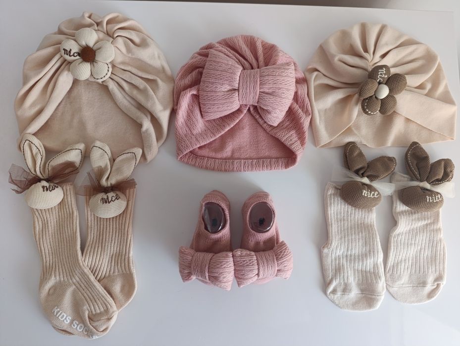 Turban ze skarpetkami róż beż beżowy czapeczka jesień 0-12msc