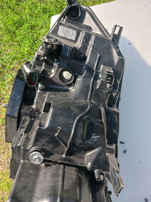 Nissan Rogue T32 2018r lampa prawa USA