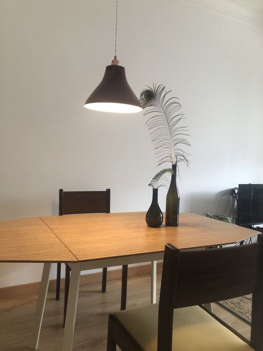 Mesa madeira e metal extensivel