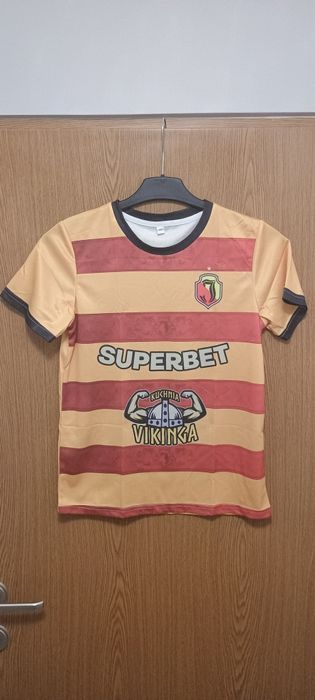 Nowa bluzka Jagiellonii Białystok rozmiar 140