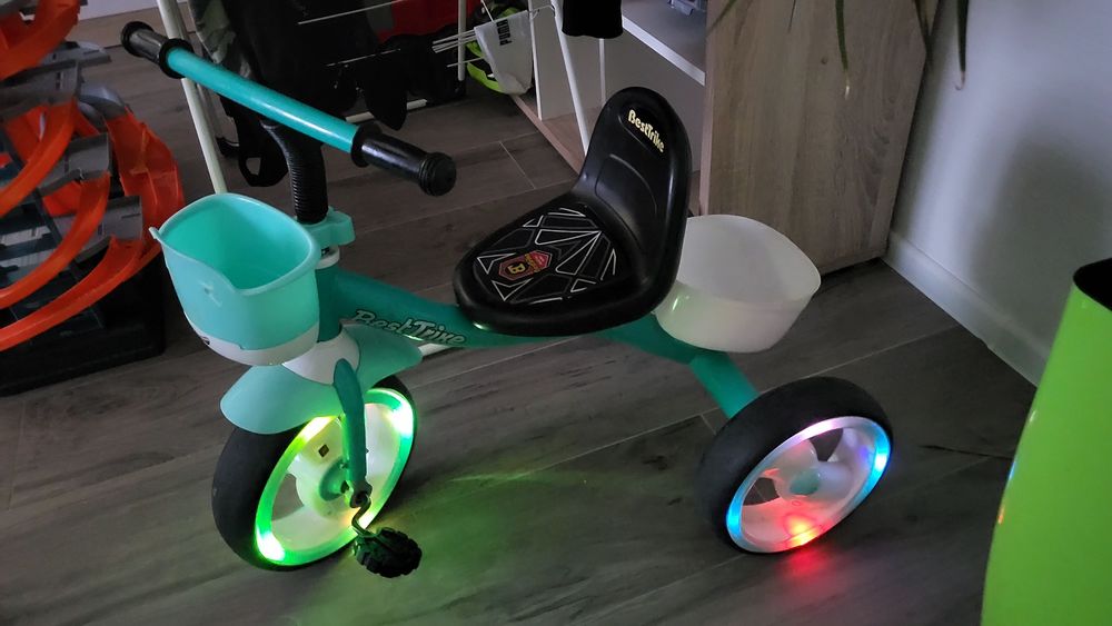 Ведосипед дитячий 3х колёсный