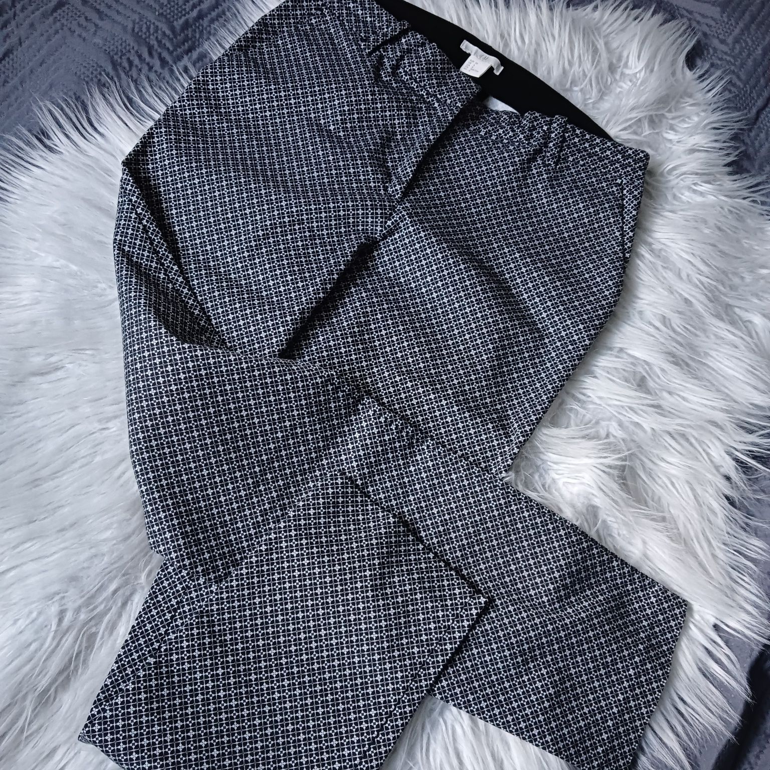 Spodnie chinosy H &M rozm M