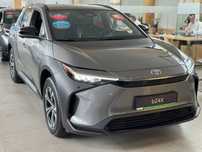 Toyota bZ4X 150 kW 204 KM Prestige Elektryk Kamera 360° LED Zasięg 504