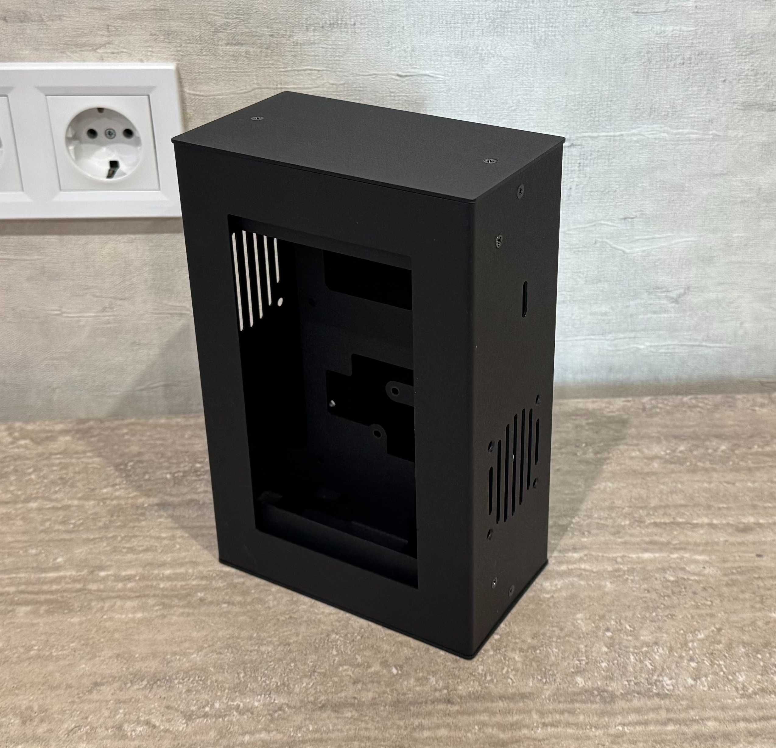 Корпус intshell Public Panda Raspberry Pi 7 inch