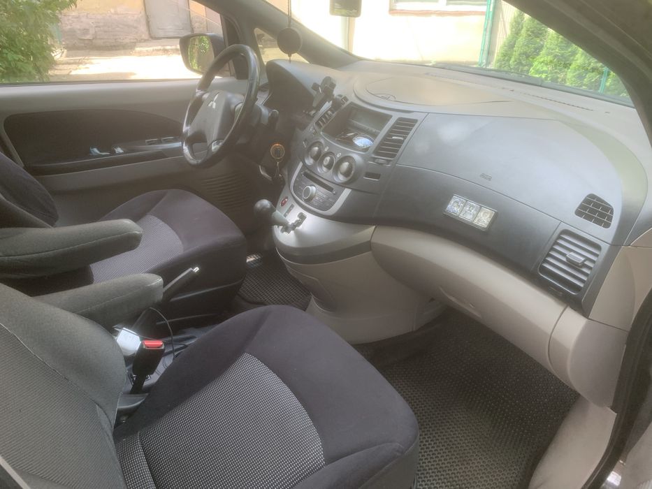 Продам MITSUBISHI grandis