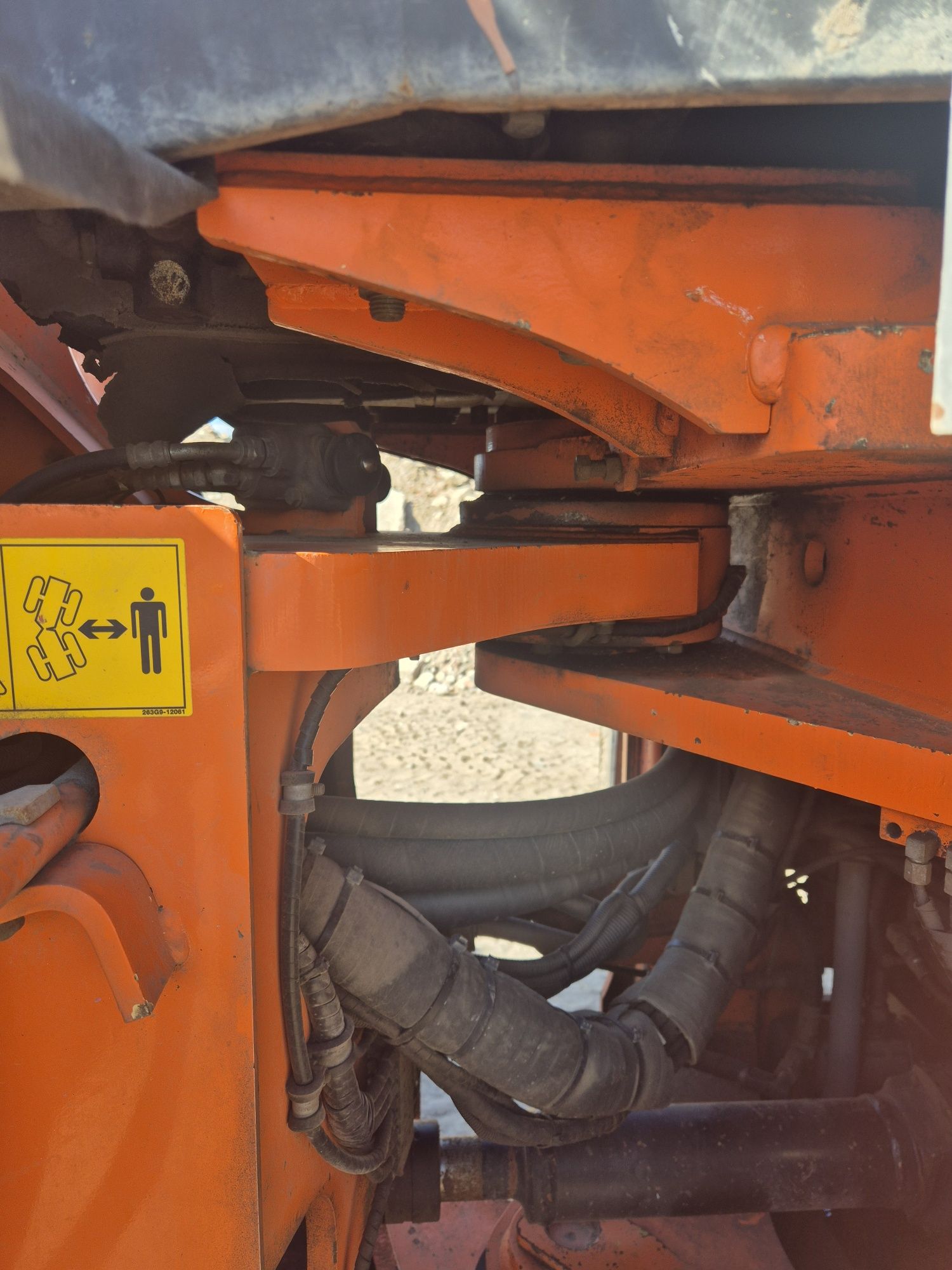 Ładowarka Hitachi zw310 z 2013r zamiana