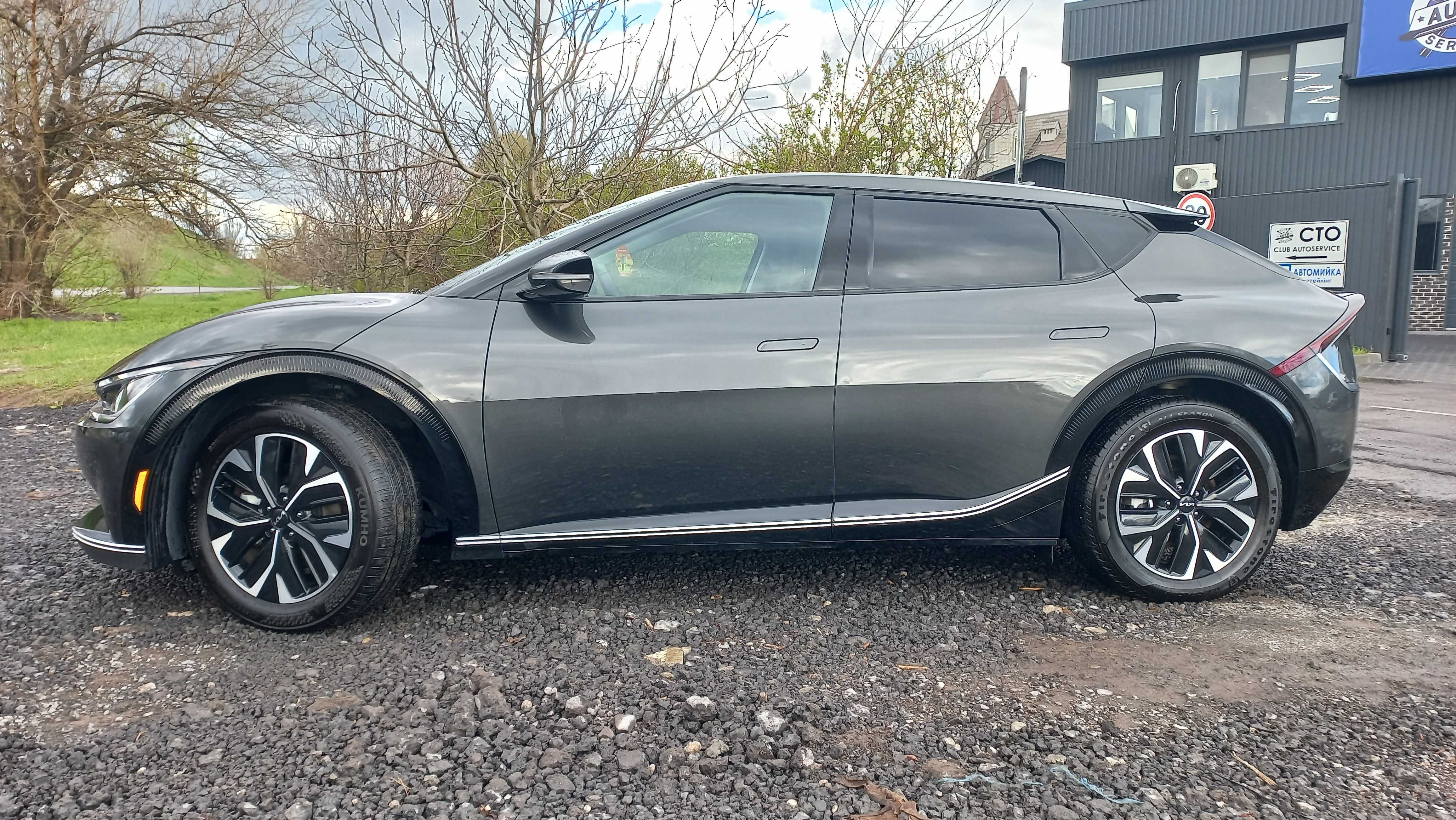 продаж авто Kia EV6 в гарному стані