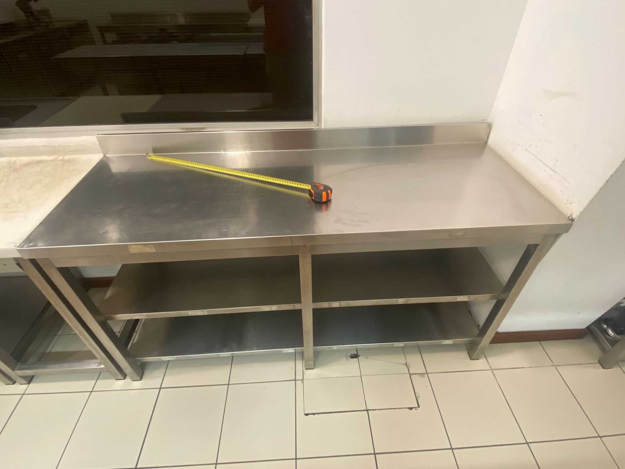 Bancada de cozinha em INOX