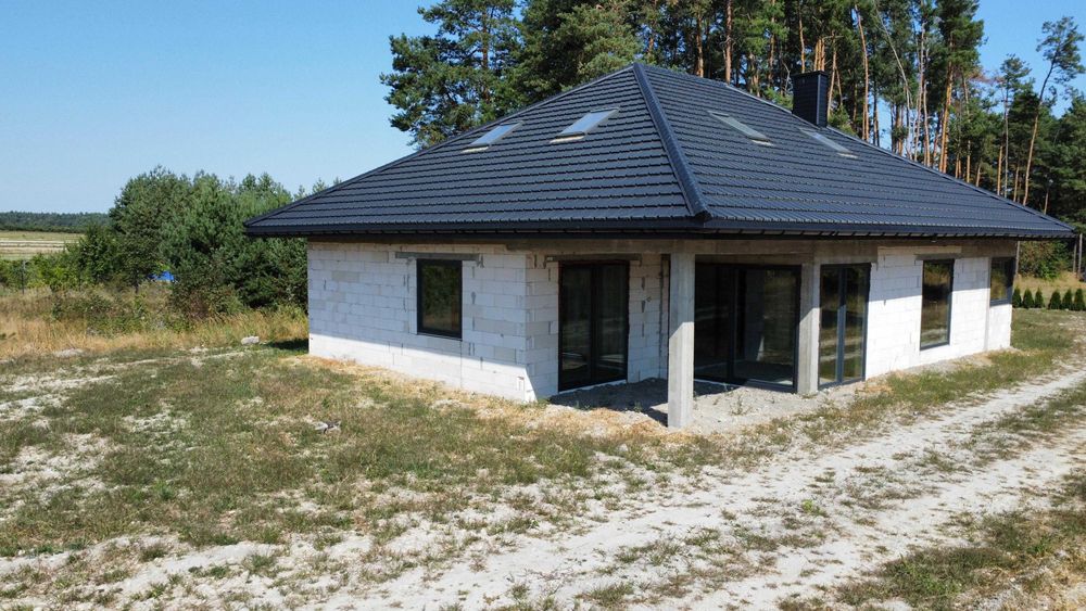 Dom jednorodzinny parterowy + poddasze 272m2 19ar Jeziernia ROZTOCZE