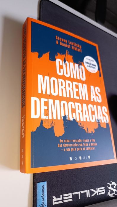 Vários livros de ciências, política, desenv. pessoal e literacia fina
