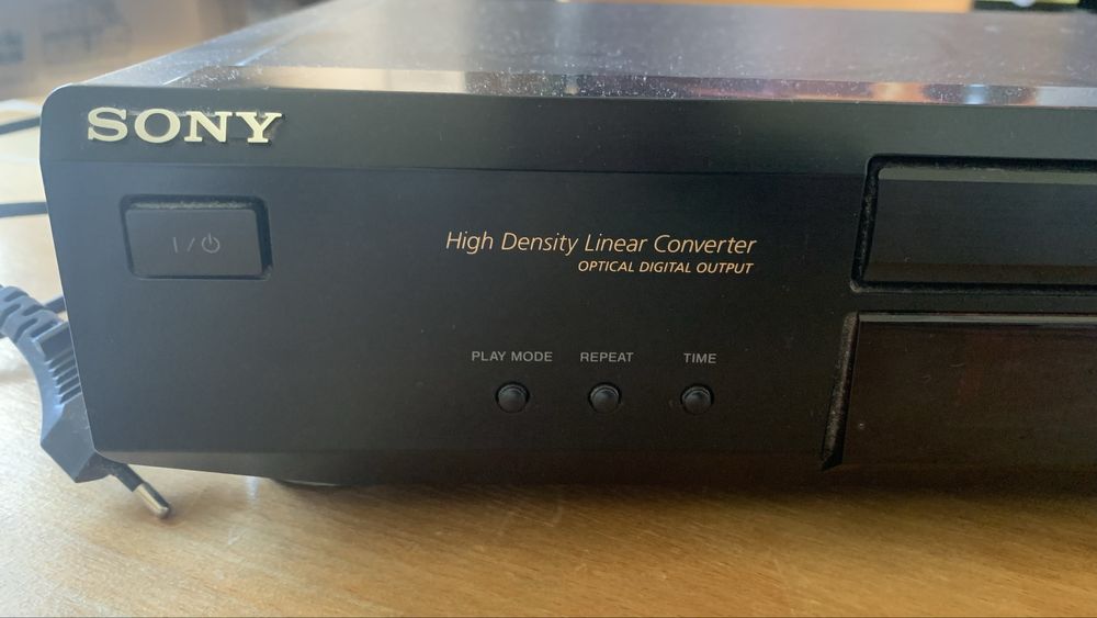 Sony CDP-XE220/B CD Player Black