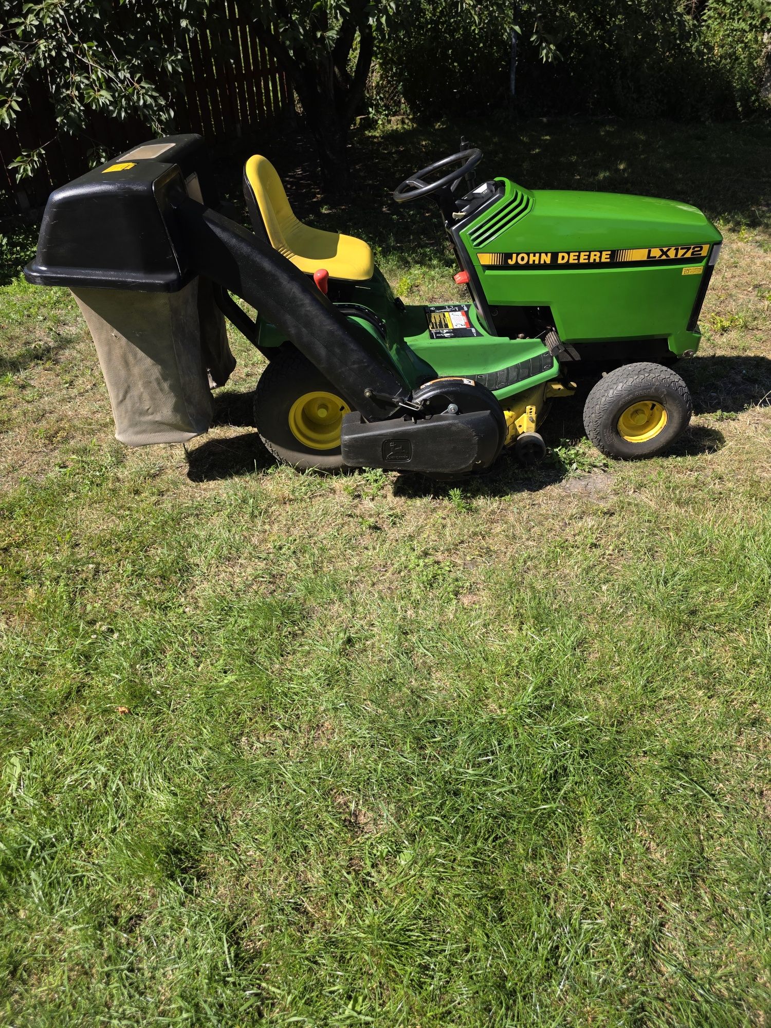 Sprzedam traktorek kosiarke john deere lx172