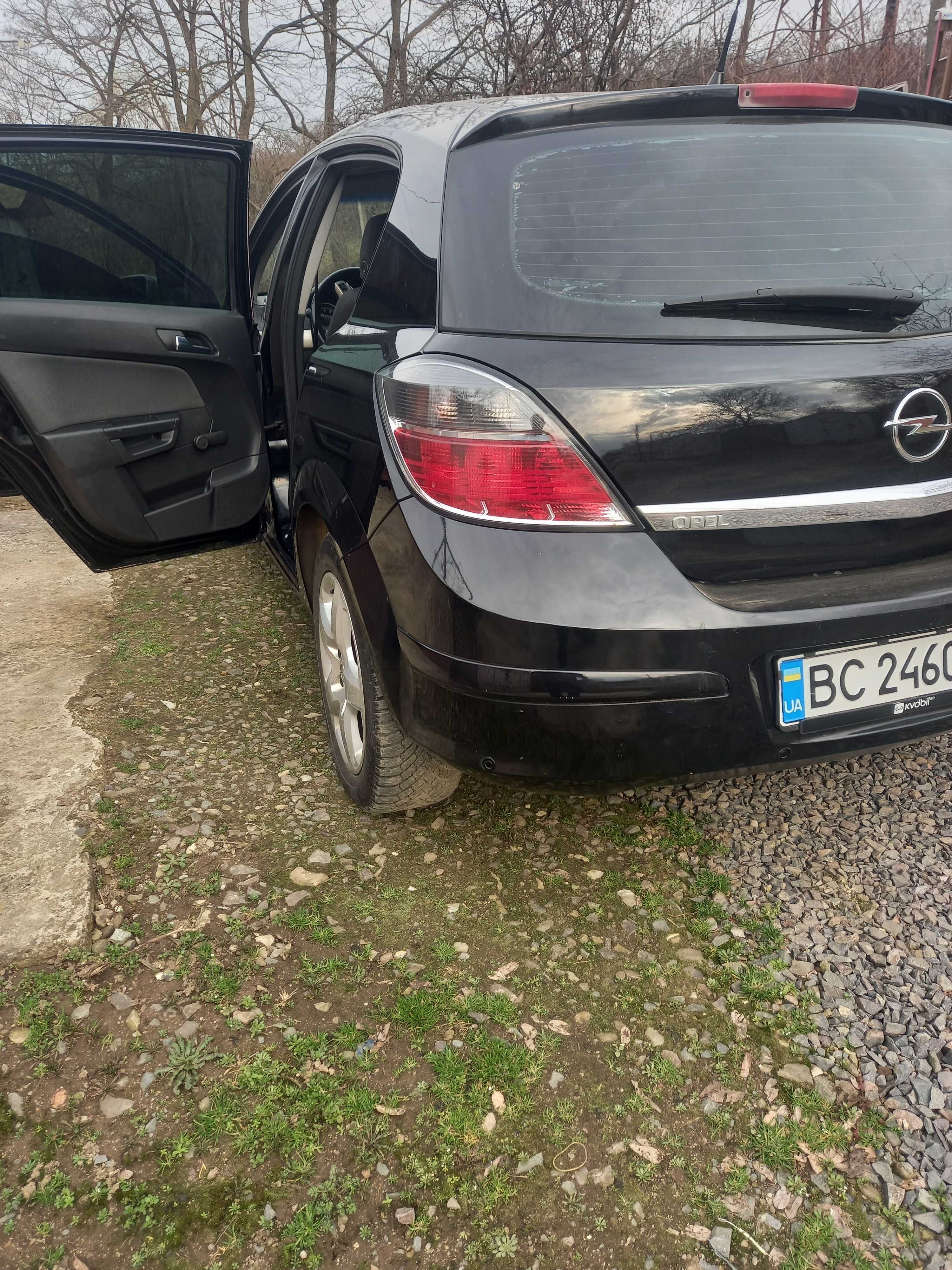 Продам Opel Astra H