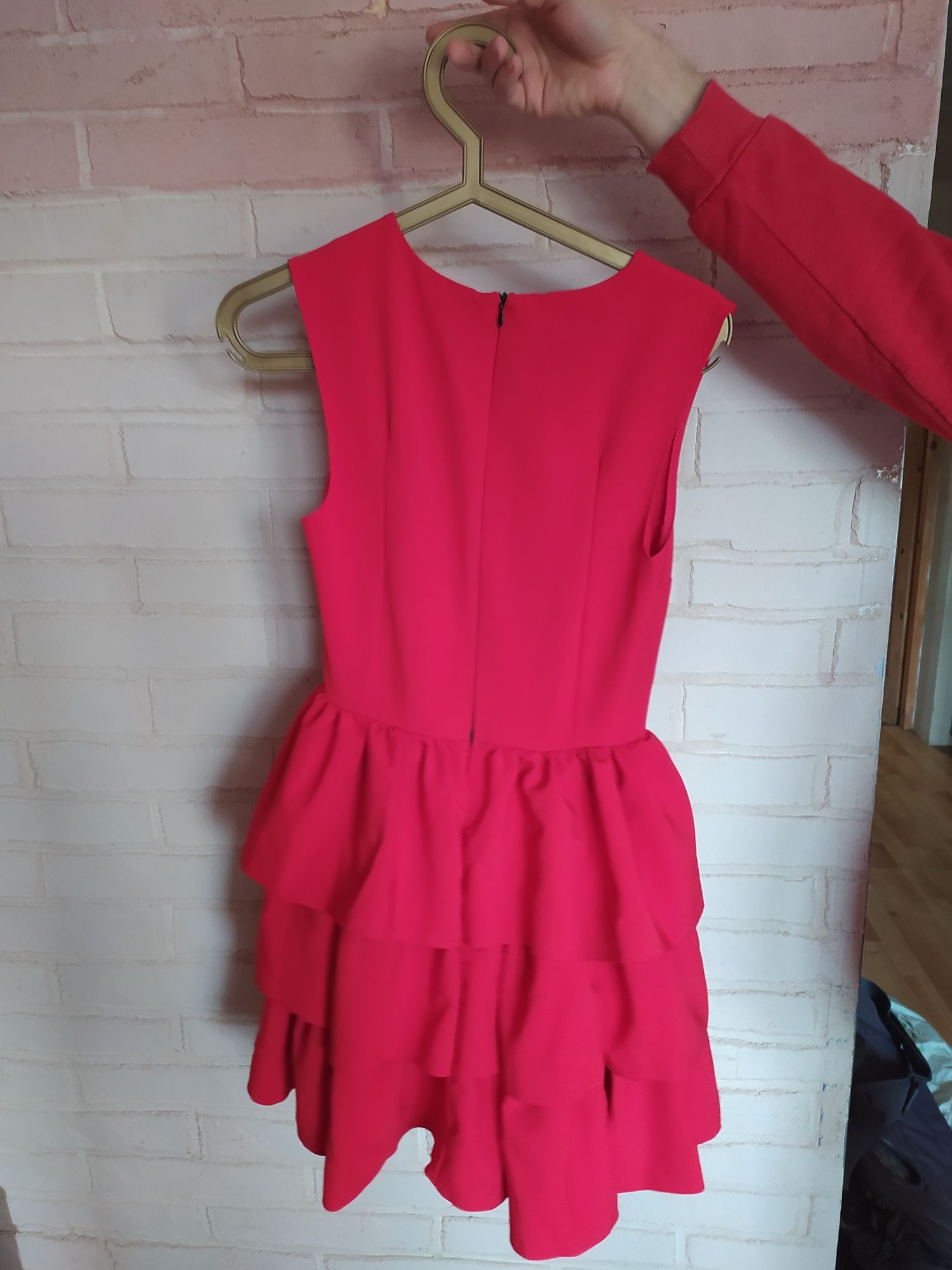 Sukienka czerwona s. Moriss