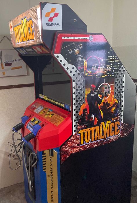 Máquina retro de arcade Konami Totalvice