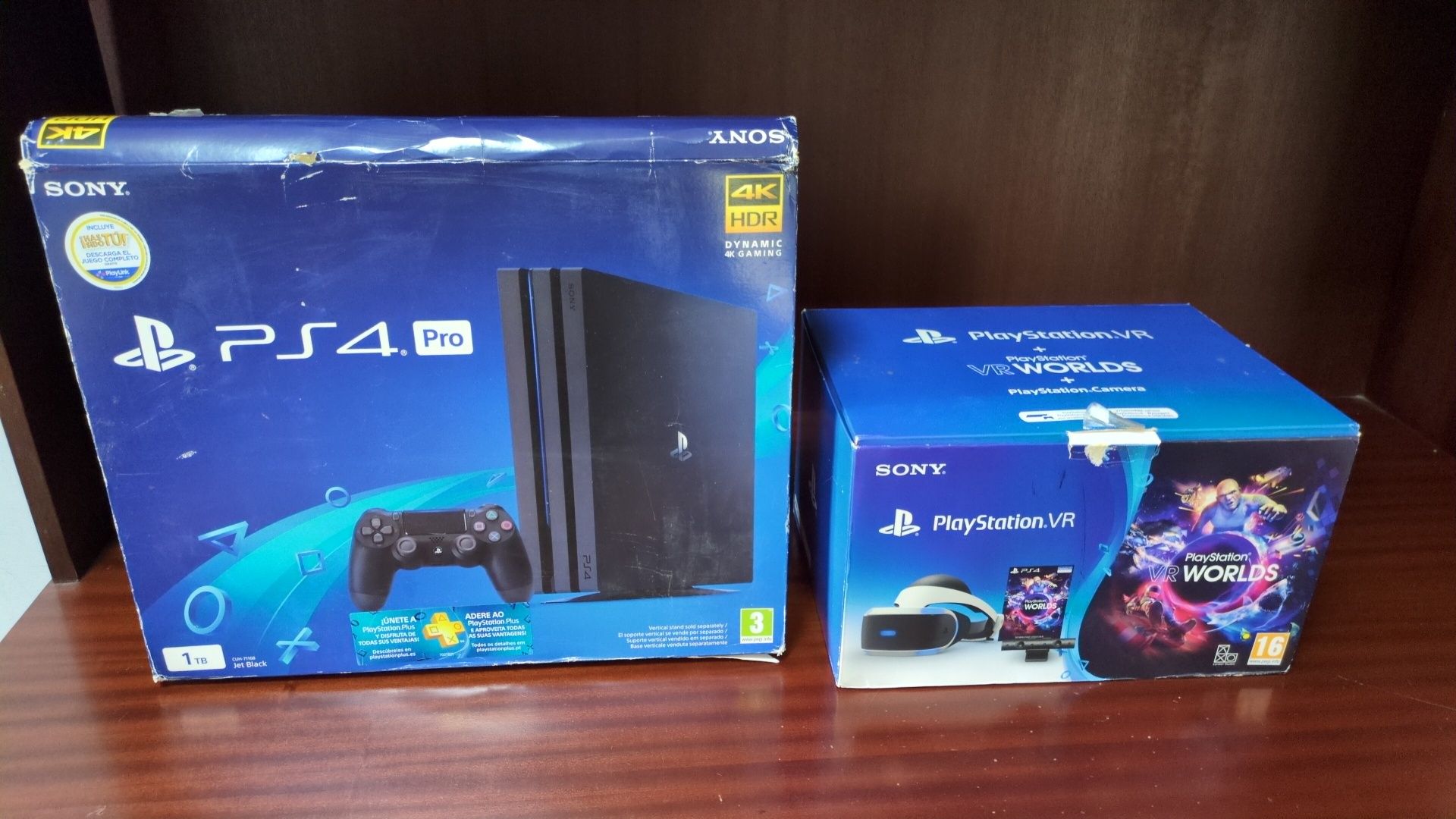 PS4 pro e óculos VR com jogos