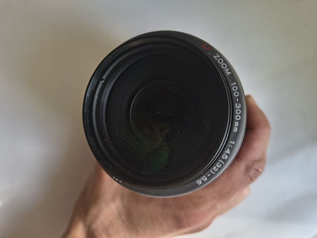 Обьектив Minolta 100- 300 AF 4.5-5.6 Sony a