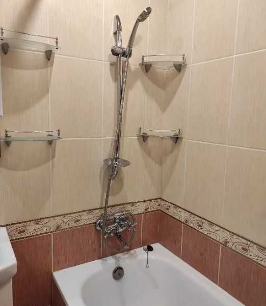 Продаж 2к квартири 44 кв. м тихий район