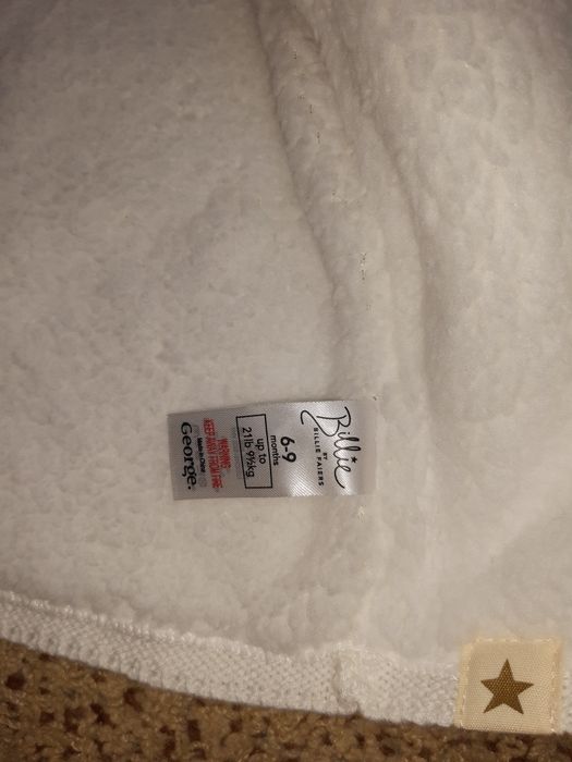 НОВА Тепла кофта/ светрик George для дівчинки 6-9 міс