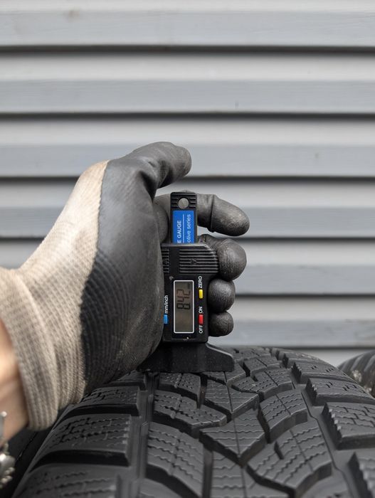 Комплект зимових шин Dunlop 215/65 R16 215*65 16 Winter Sport 5